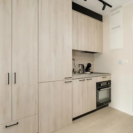 Klimatyzowane W Poznaniu Z Biurkiem Do Pracy Zdalnej By Renters *