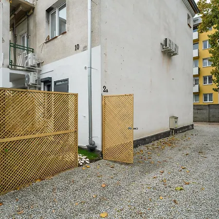 Appartamento Klimatyzowane W Poznaniu Z Biurkiem Do Pracy Zdalnej By Renters Poznań