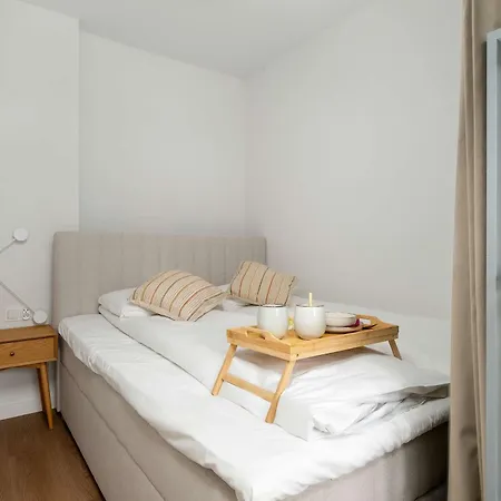 Klimatyzowane W Poznaniu Z Biurkiem Do Pracy Zdalnej By Renters *