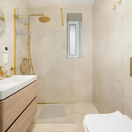 Klimatyzowane W Poznaniu Z Biurkiem Do Pracy Zdalnej By Renters * 波兹南